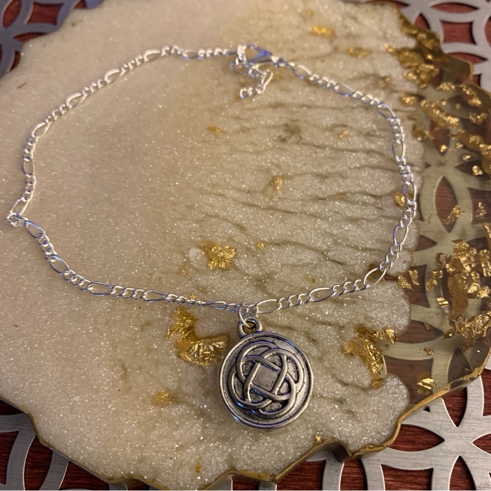 Silver Tone Chain Anklet Celtic Pendant